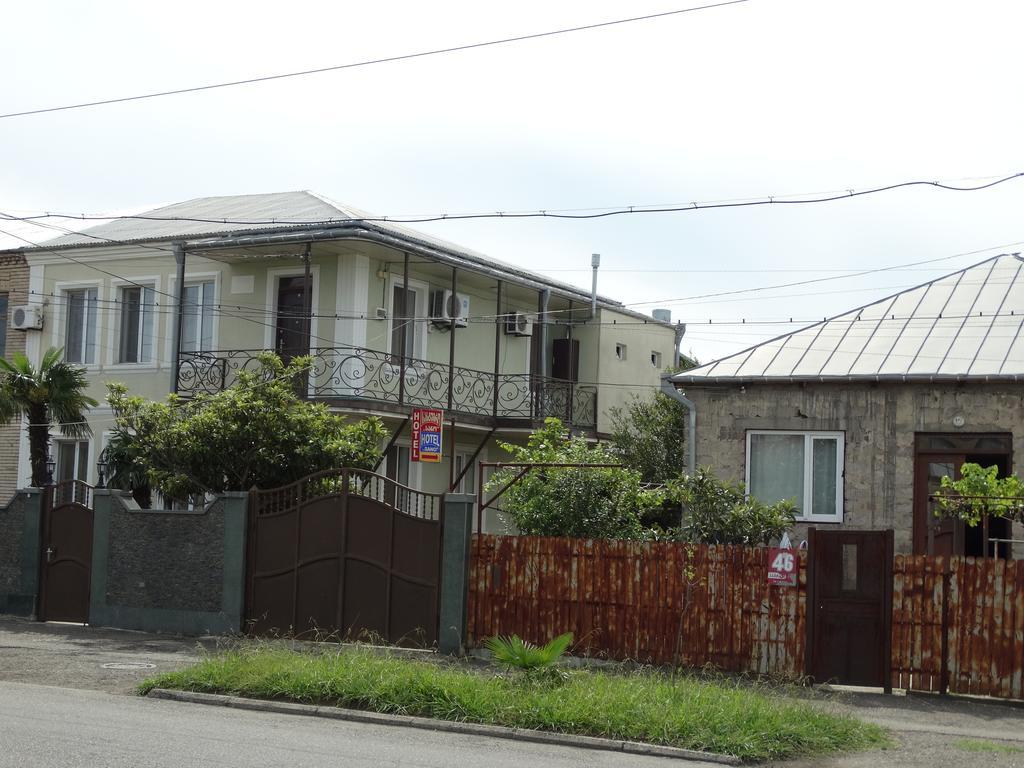 Hotel Sano Kutaisi Exterior photo
